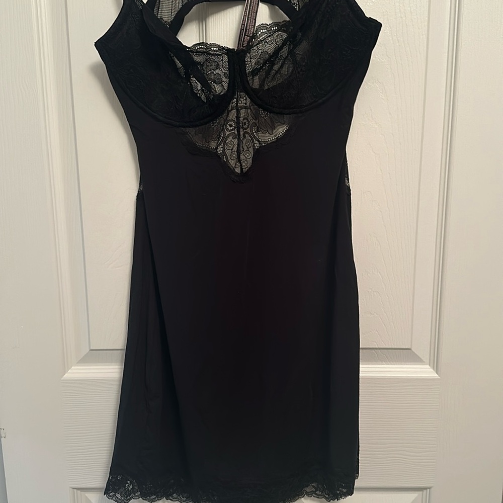 Underwire lingerie by VS. new without tags